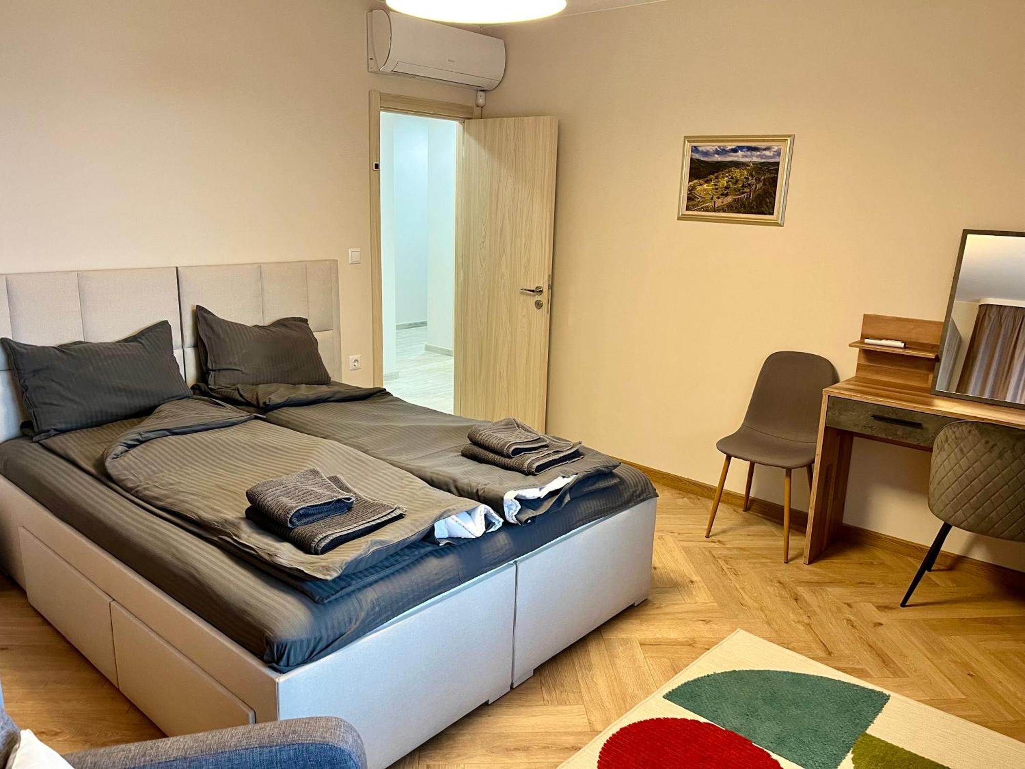 Parkview Luxury In City Center 8 Veliko Tarnovo Exterior foto